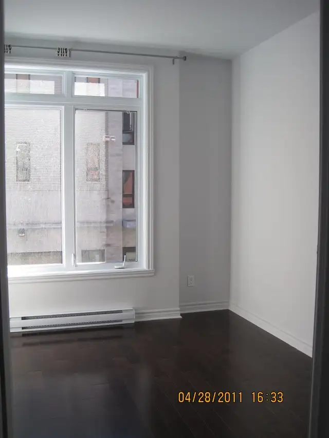 CONDO 3 1/2 MEUBLÉ - VIEUX-PORT - VILLE-MARIE - JACQUES CARTIER - Photo 4