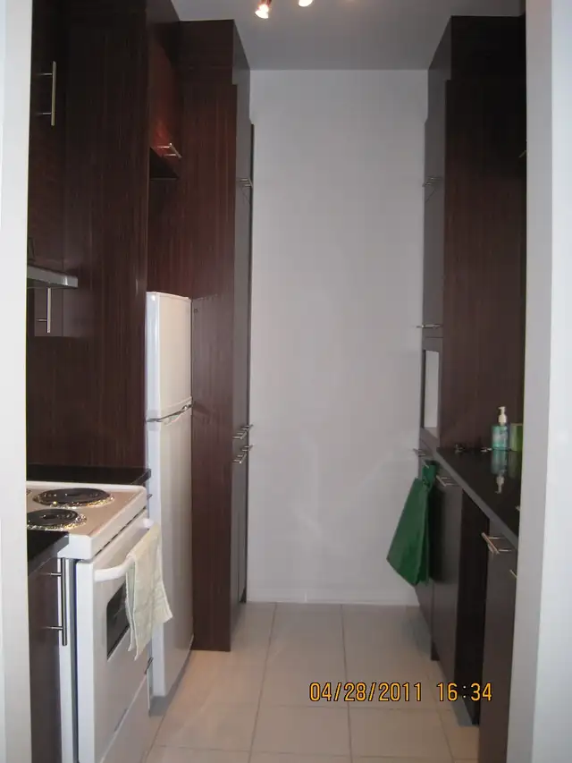 CONDO 3 1/2 MEUBLÉ - VIEUX-PORT - VILLE-MARIE - JACQUES CARTIER - Photo 8