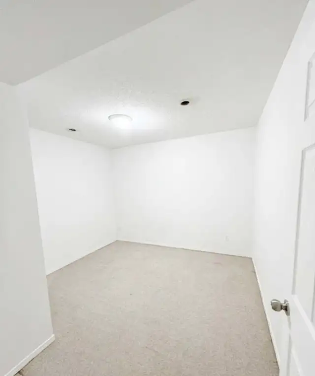 2 Bedroom Basement for Rent in Brampton – Separate Entrance - Photo 5