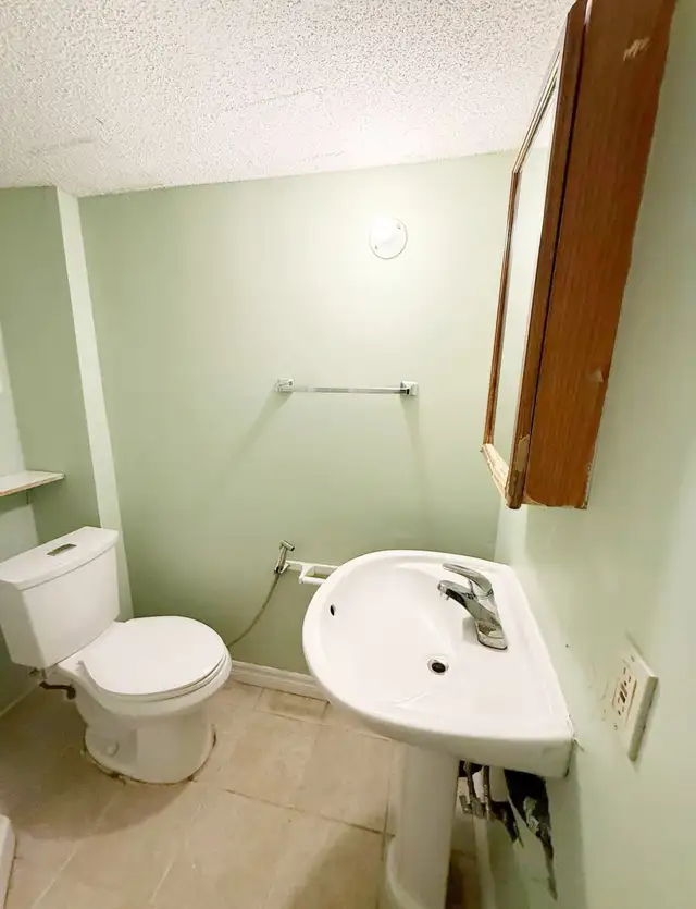 2 Bedroom Basement for Rent in Brampton – Separate Entrance - Photo 6