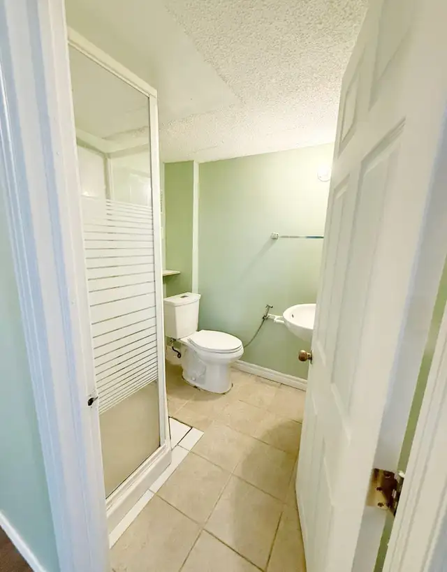 2 Bedroom Basement for Rent in Brampton – Separate Entrance - Photo 7