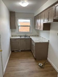Riverside park area upper 3 bedroom apartment for rent