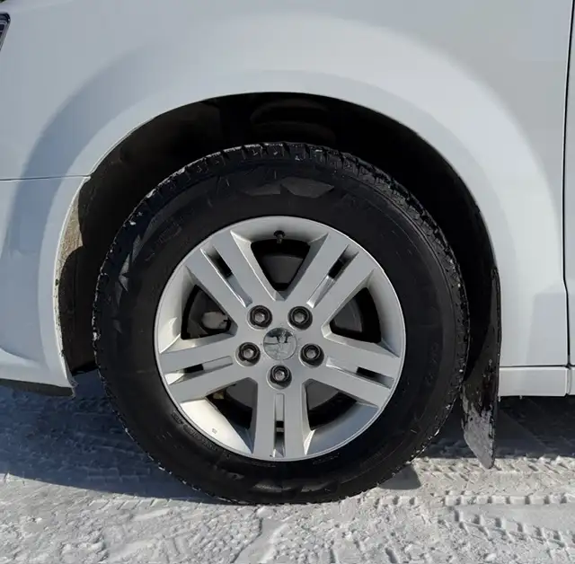 2015 Dodge Grand Caravan Crew E Stow n Go PKG .... 7 SEAT - Photo 10