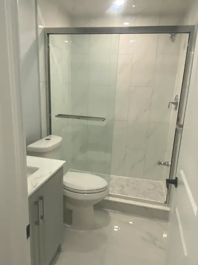 Brand new Legal Walkout Apartment for Rent - Photo 10