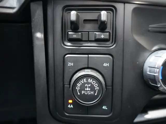 2023 Ford F-150 TRIPLE BLACK LARIAT ONLY 18,000KMS STILL AS NEW! - Photo 33
