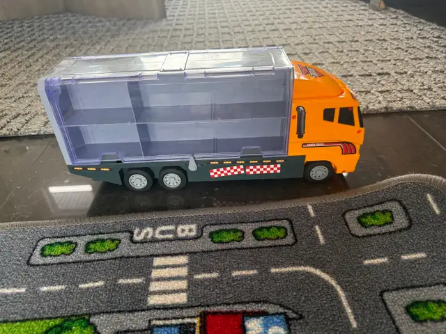 car mat and trucks - Photo 3