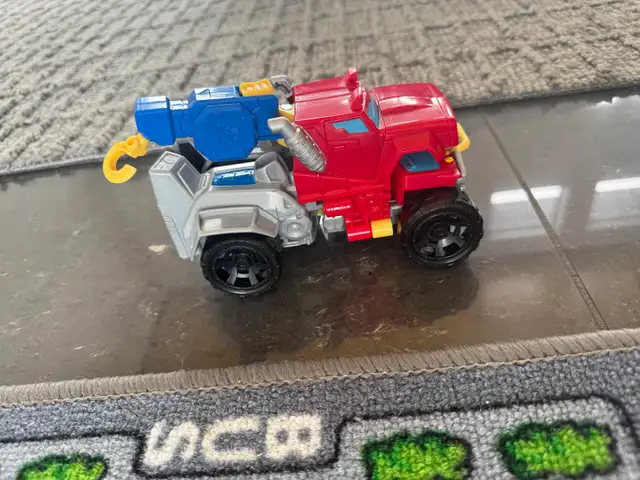car mat and trucks - Photo 5