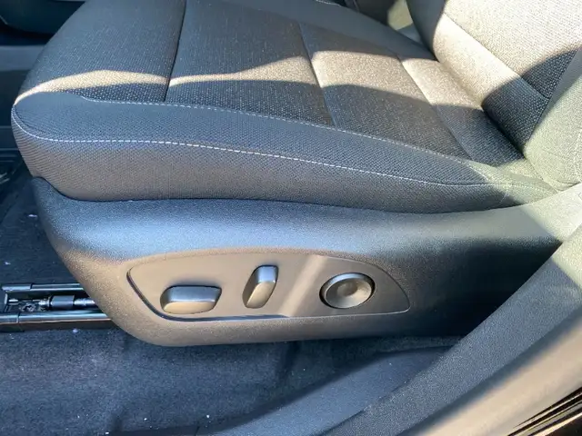 2026 Chevrolet Traverse LT Heated Seats|Heated Steering|7 Passen - Photo 9