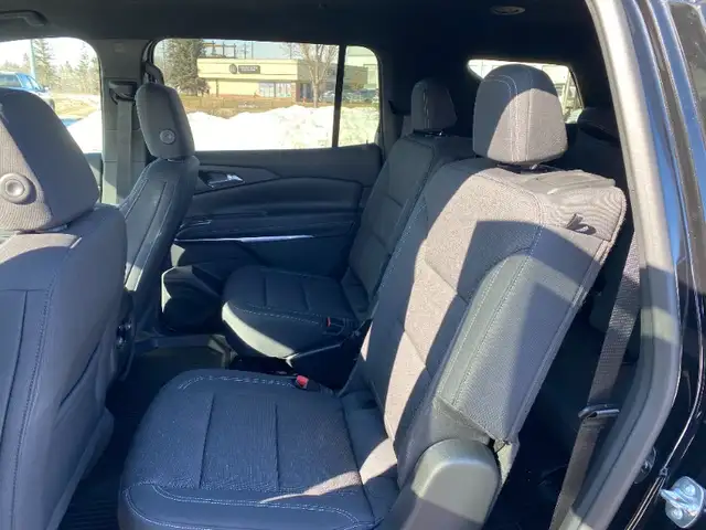 2026 Chevrolet Traverse LT Heated Seats|Heated Steering|7 Passen - Photo 11
