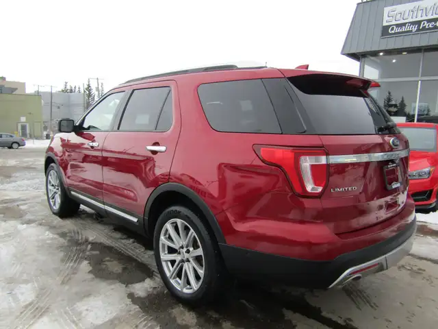 2017 Ford Explorer 4WD 4dr Limited LOADED LEATHER PANO-ROOF - Photo 6