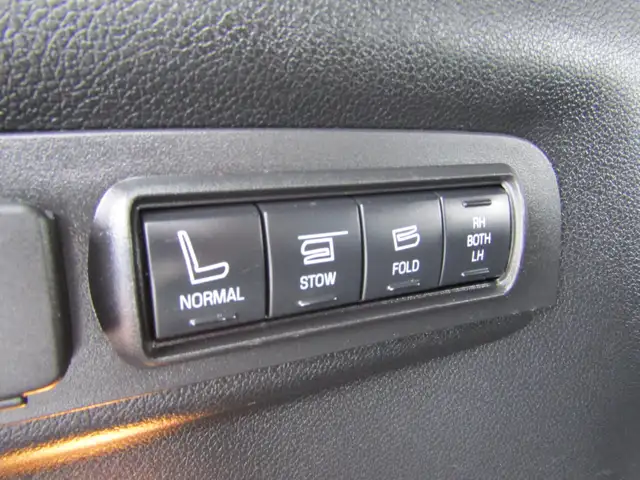 2017 Ford Explorer 4WD 4dr Limited LOADED LEATHER PANO-ROOF - Photo 15