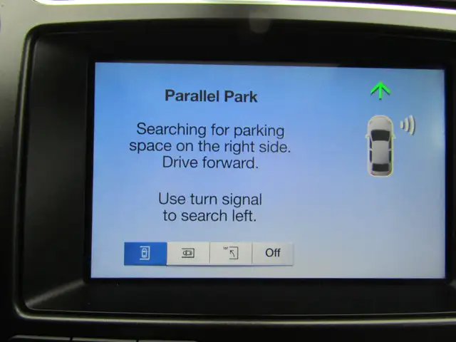 2017 Ford Explorer 4WD 4dr Limited LOADED LEATHER PANO-ROOF - Photo 28