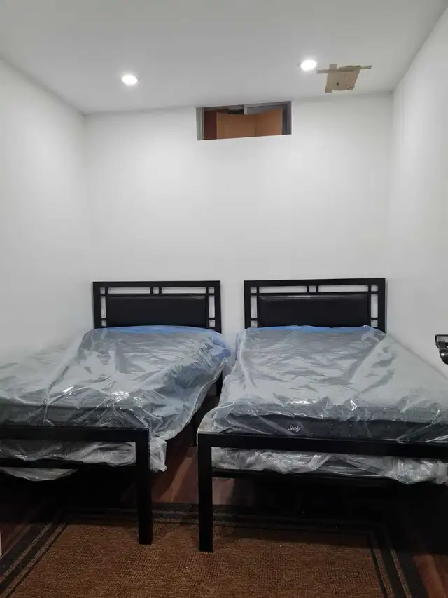 Basement 2 Bedroom Apartment for Rent – Mississauga (Mavis &Derr - Photo 3