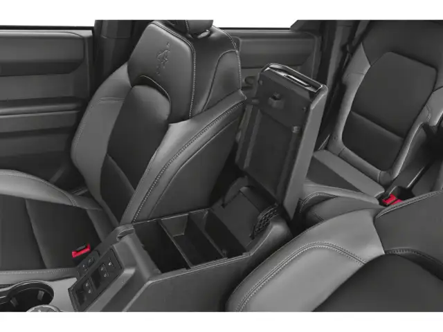 2026 Ford Bronco - Photo 11