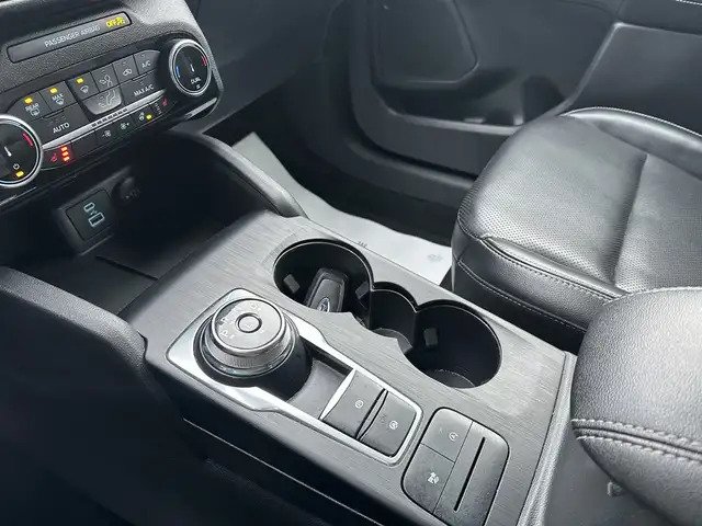 2022 Ford Escape - Photo 18