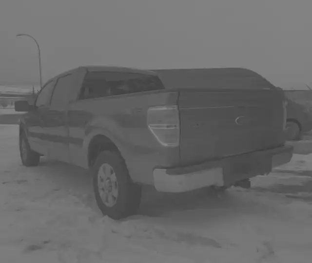 2010 Ford F-150 XL - 5.4L V8! READY FOR HARD WORK! - Photo 3