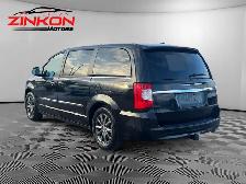 2015 Chrysler Town & Country S | NAVI | BACK-UP CAM | BLIND SPOT - Photo 3