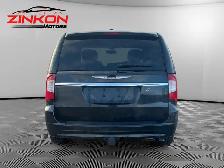 2015 Chrysler Town & Country S | NAVI | BACK-UP CAM | BLIND SPOT - Photo 4