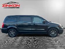 2015 Chrysler Town & Country S | NAVI | BACK-UP CAM | BLIND SPOT - Photo 6