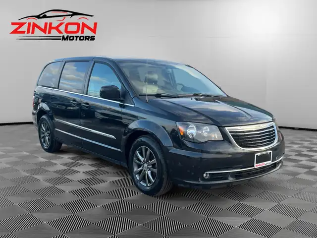 2015 Chrysler Town & Country S | NAVI | BACK-UP CAM | BLIND SPOT - Photo 7