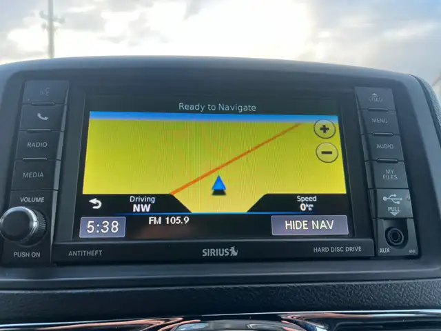 2015 Chrysler Town & Country S | NAVI | BACK-UP CAM | BLIND SPOT - Photo 11