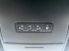 2015 Chrysler Town & Country S | NAVI | BACK-UP CAM | BLIND SPOT - Photo 26