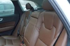 2019 Volvo XC60 T6 Inscription AWD, Sunroof, Alloy Wheels. - Photo 9