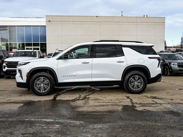 2025 Chevrolet Traverse LT AWD 2.5T - Photo 10