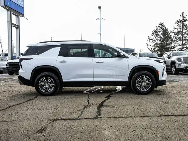 2025 Chevrolet Traverse LT AWD 2.5T - Photo 15