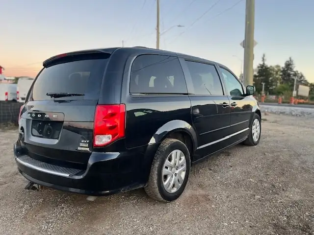 2016 Dodge Grand Caravan 4dr Wgn SXT - Photo 5