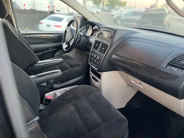 2016 Dodge Grand Caravan 4dr Wgn SXT - Photo 11