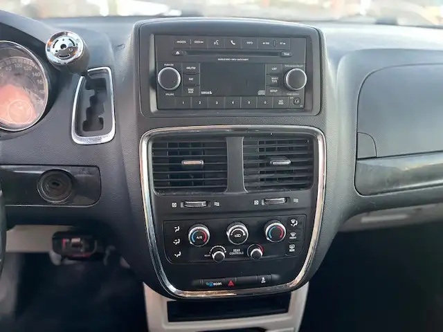 2016 Dodge Grand Caravan 4dr Wgn SXT - Photo 13