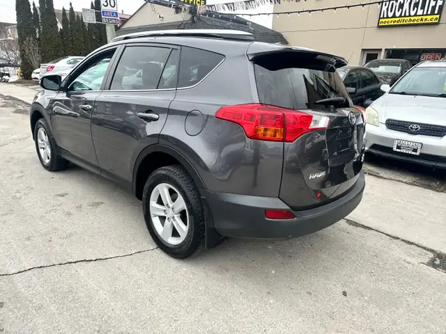 2014 Toyota RAV4 XLE - Photo 3