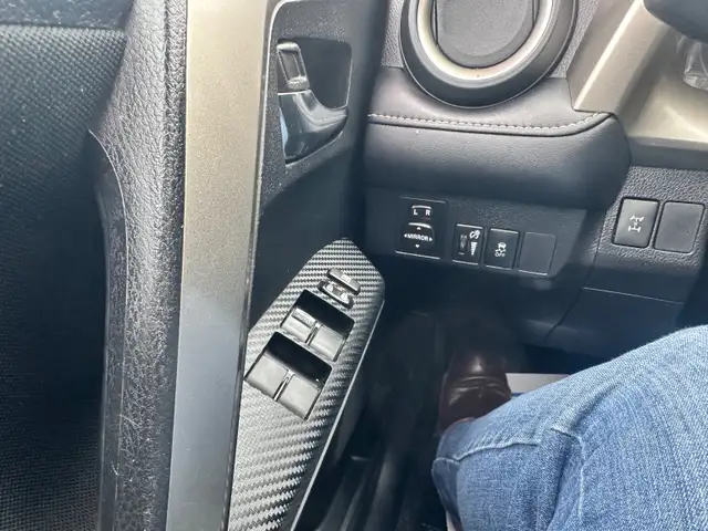 2014 Toyota RAV4 XLE - Photo 15