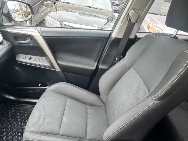 2014 Toyota RAV4 XLE - Photo 36