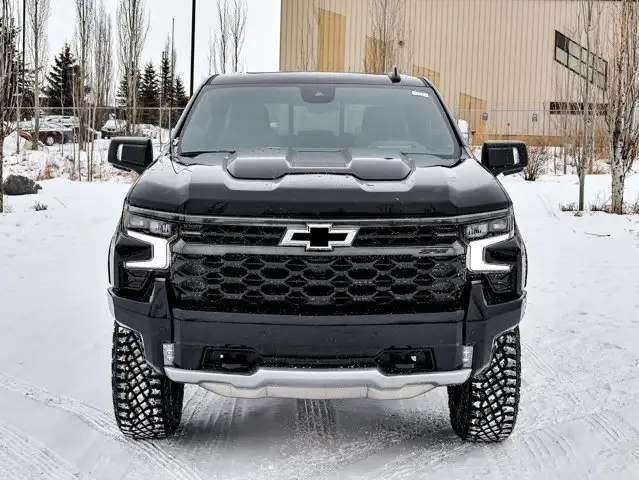 2026 Chevrolet Silverado 1500 ZR2 - Photo 3