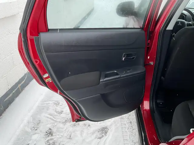 2024 Mitsubishi RVR - Photo 18