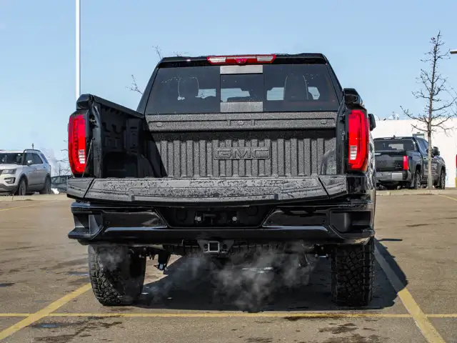2026 GMC Sierra 1500 AT4X - Photo 9