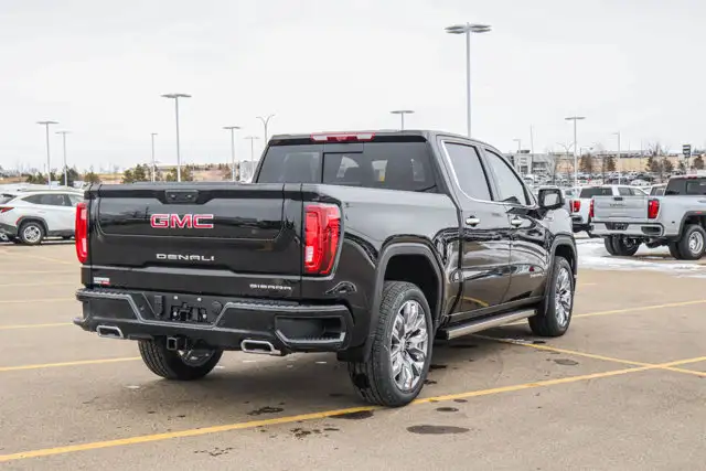 2026 GMC Sierra 1500 Denali - Photo 9