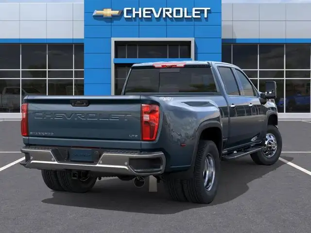 2026 Chevrolet Silverado 3500HD LTZ - Photo 4