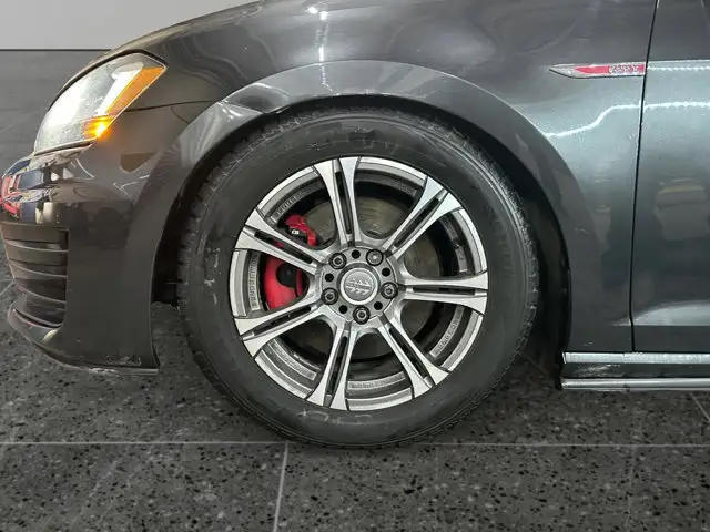 2015 Volkswagen Golf GTI / FWD - Photo 11