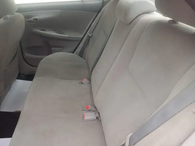 2012 Toyota Corolla - Photo 6