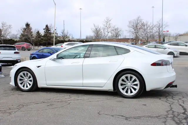 2020 Tesla Model S - Photo 5