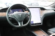 2020 Tesla Model S - Photo 11