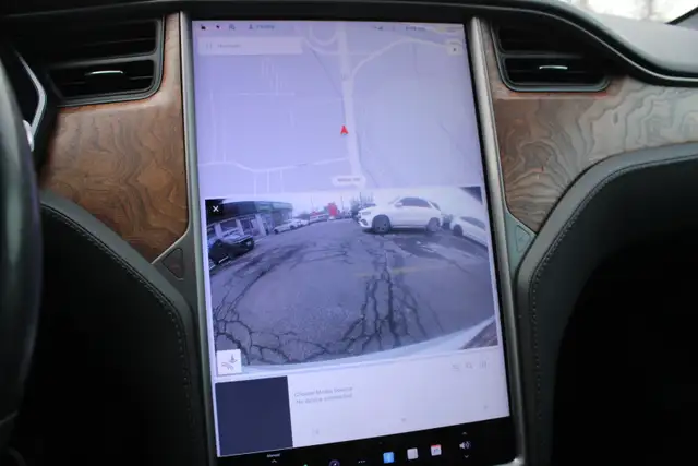 2020 Tesla Model S - Photo 19
