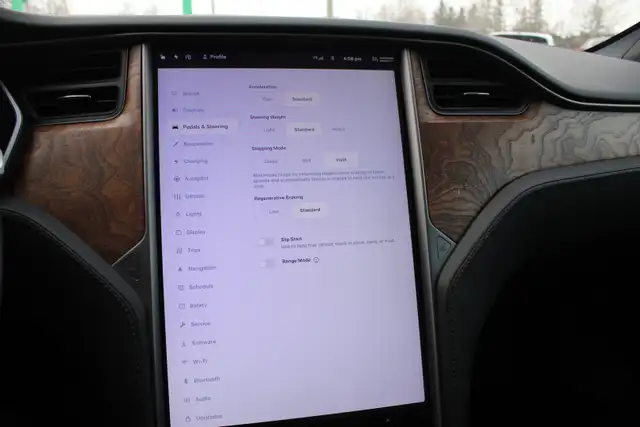 2020 Tesla Model S - Photo 22
