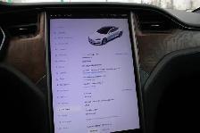 2020 Tesla Model S - Photo 24