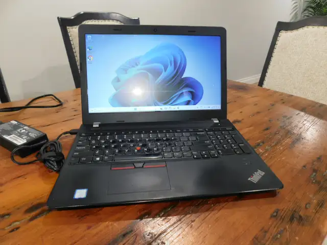 Lenovo Thinkpad E570 15.6' 7th Gen i5 150GB SSD 16GB B/T WIN 11