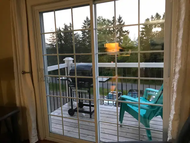 Quiet 2 bedroom with washer dryer and patio for April 1st - Photo 5