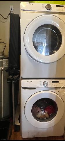 Quiet 2 bedroom with washer dryer and patio for April 1st - Photo 6